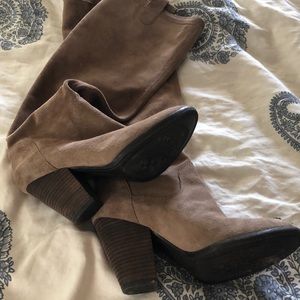 Vince Camuto boots 7  or 37